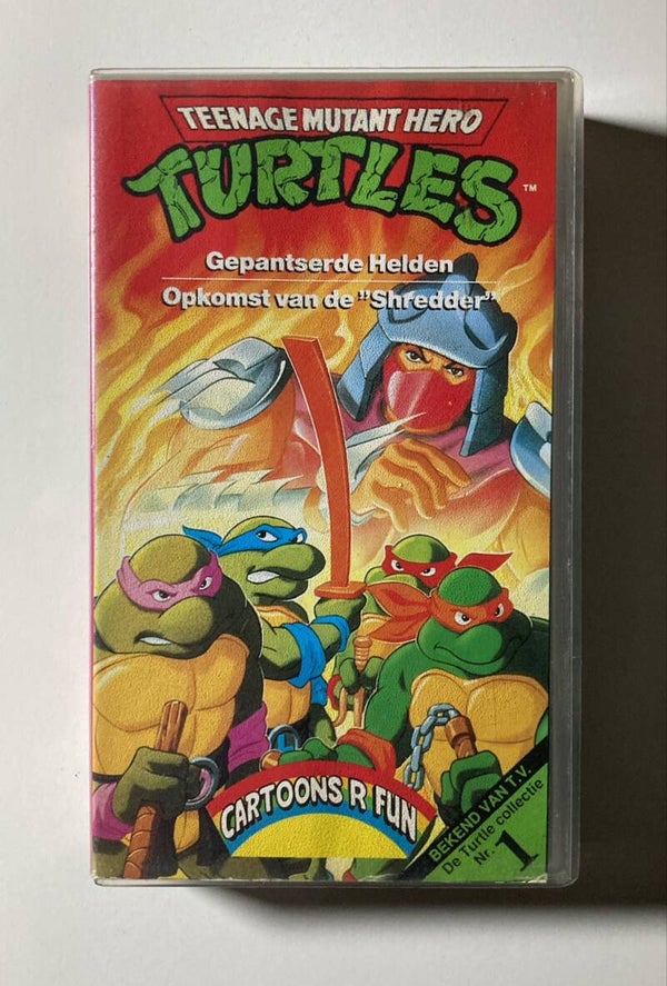 TEENAGE MUTANT HERO TURTLES ARMORED HEROES - RISE OF THE "SHREDDER" (VHS)