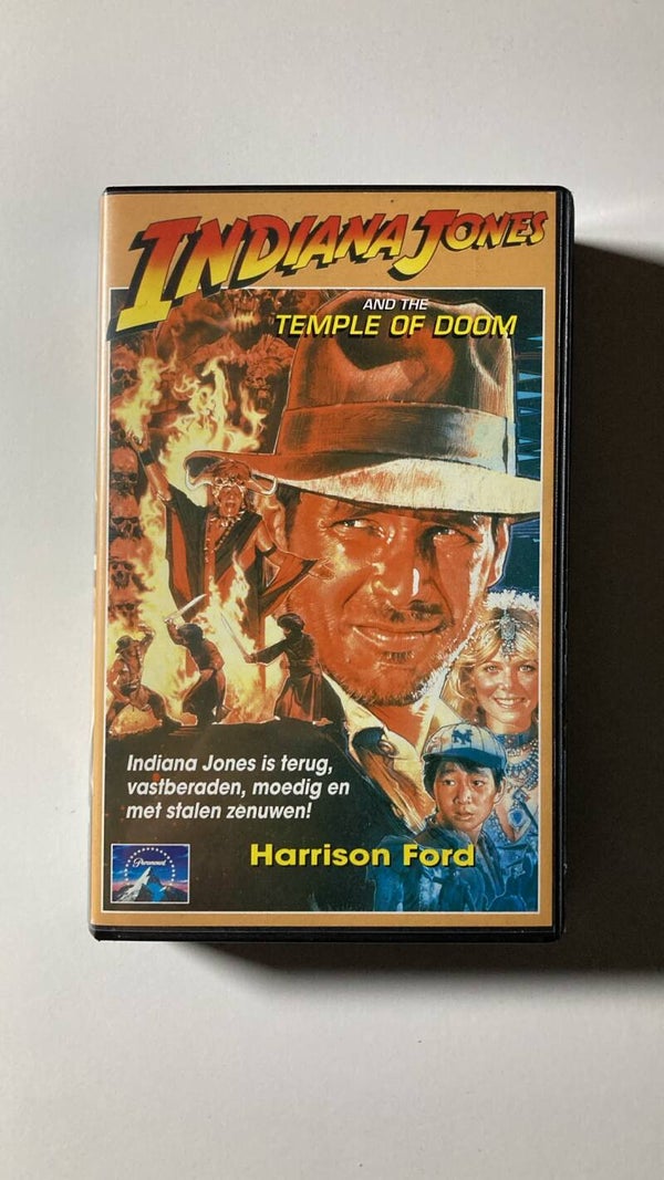 INDIANA JONES AND THE TEMPLE OF DOOM (VHS)