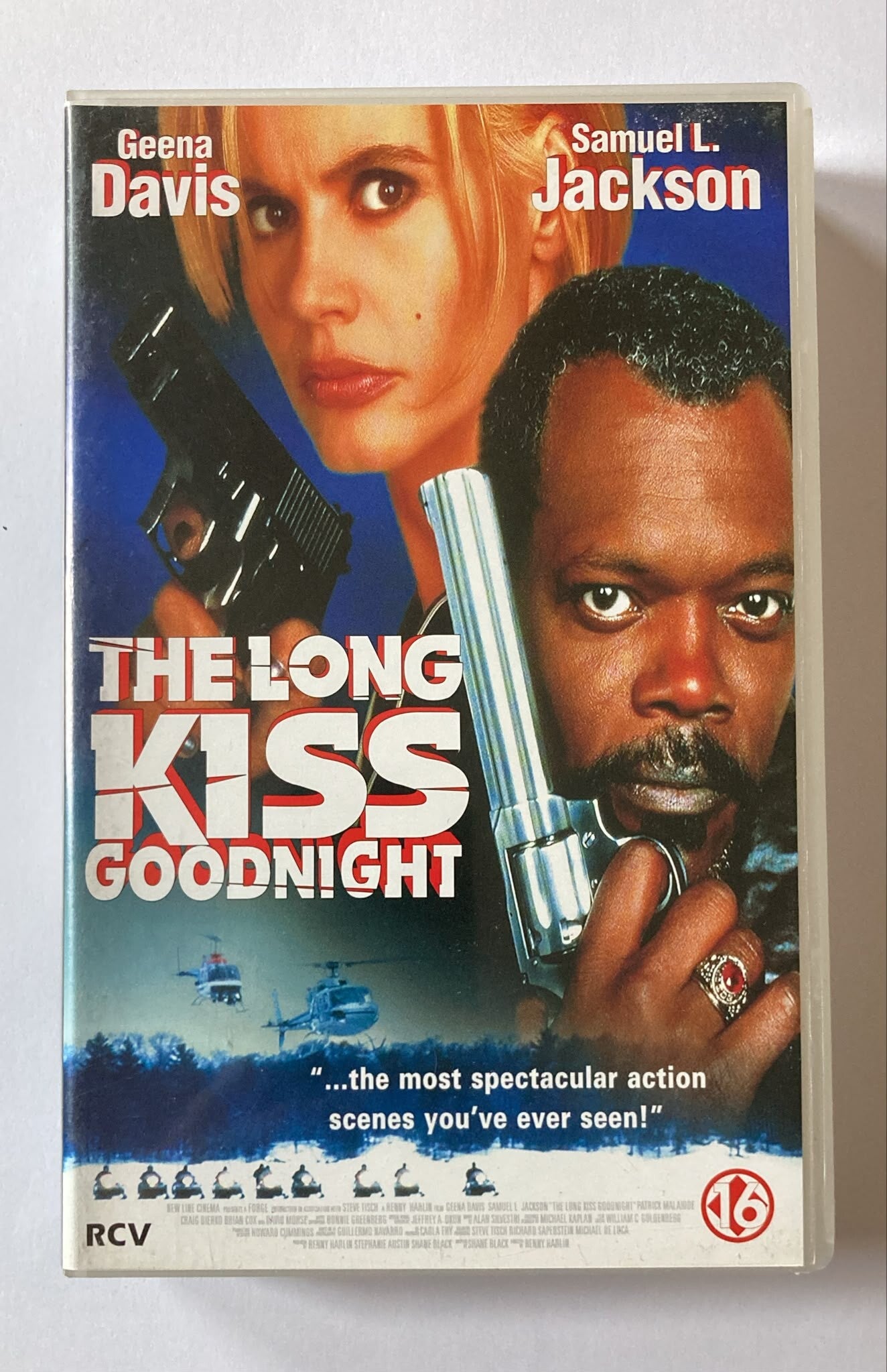 THE LONG KISS GOODNIGHT (VHS)