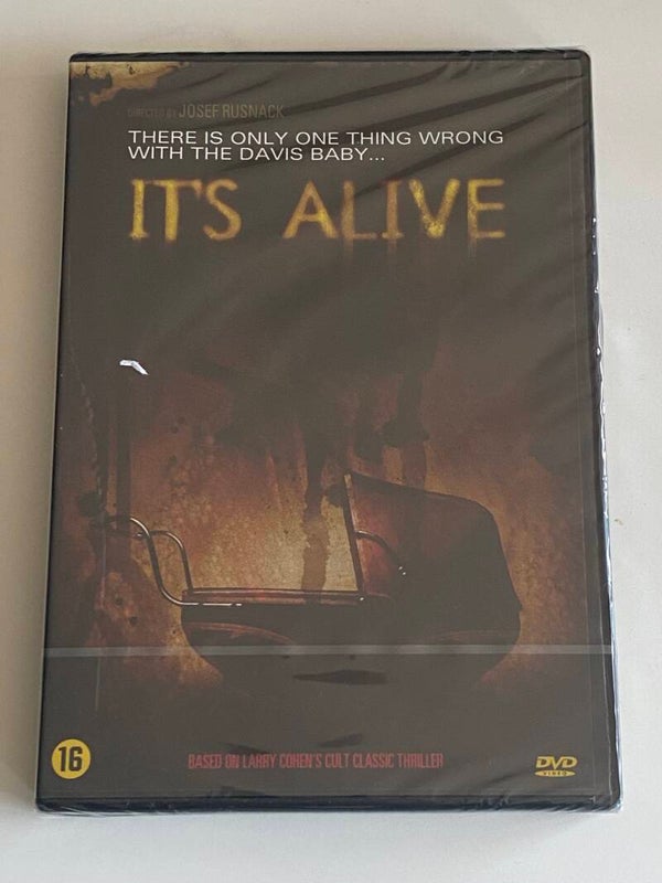 IT’S ALIVE (IN SEAL)