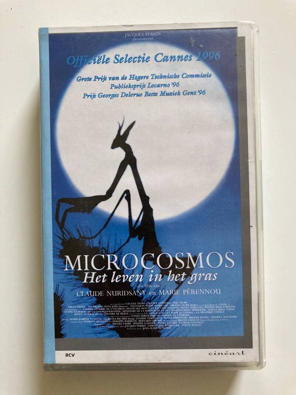 MICROCOSMOS HET LEVEN IN HET GRAS (VHS)