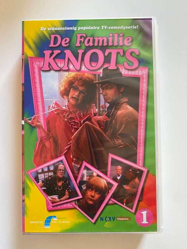 DE FAMILIE KNOTS DEEL 1 (VHS)