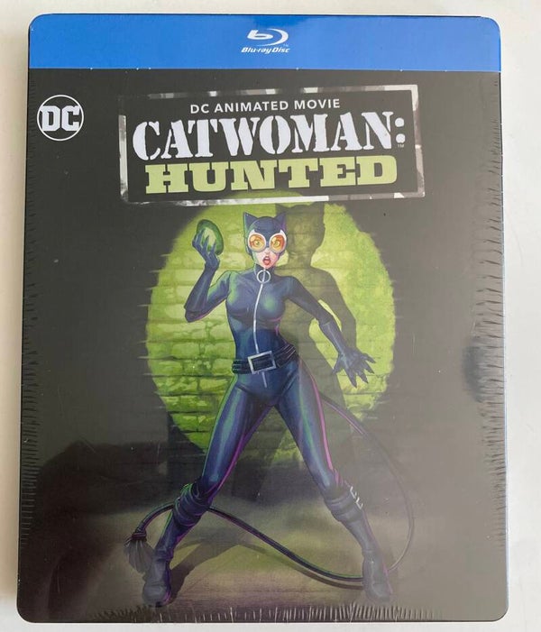 CATWOMAN: HUNTED (STEELBOOK) (IN SEAL) (BLURAY)