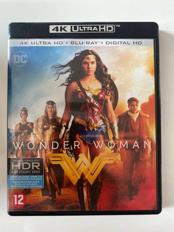 WONDER WOMAN (4K ULTRA HD + BLURAY)