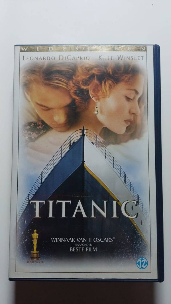 TITANIC (VHS)