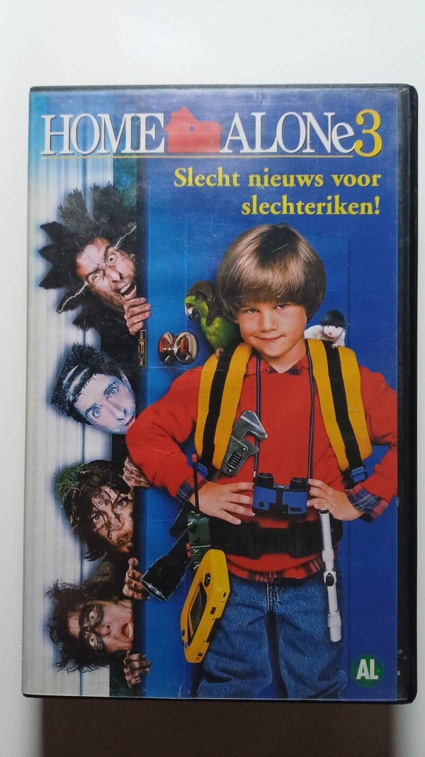 HOME ALONE 3 (VHS)