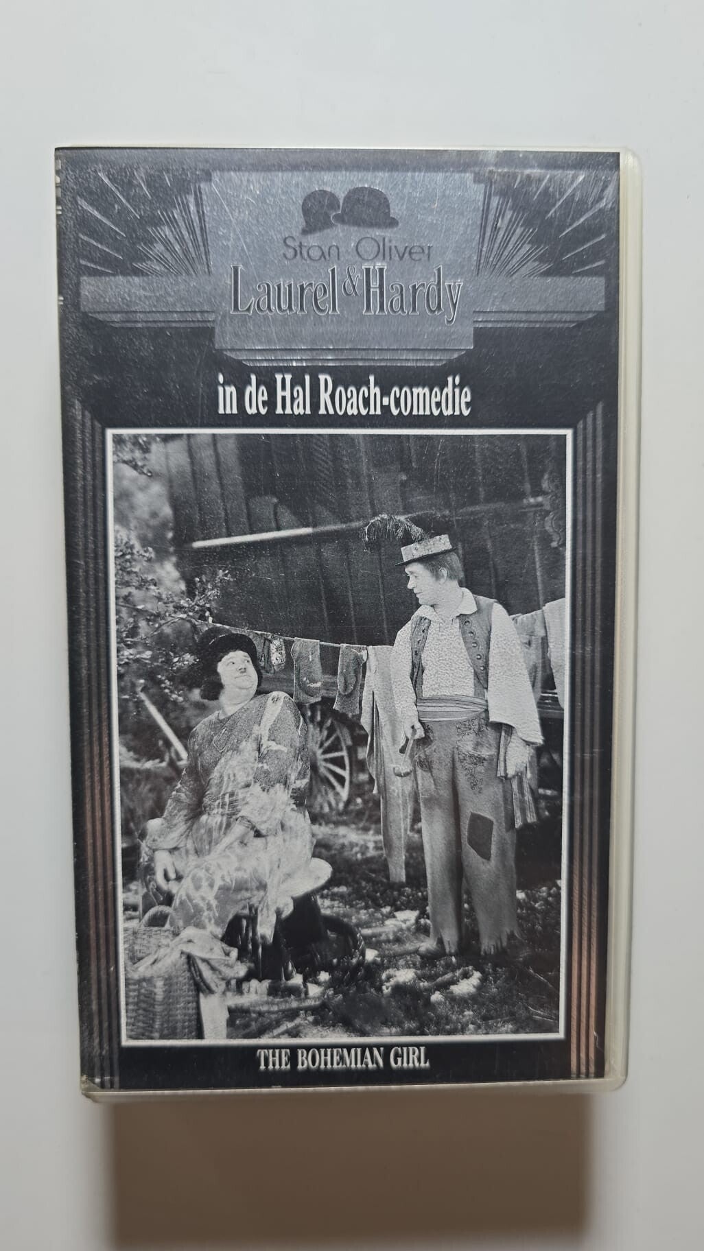 LAUREL & HARDY THE BOHEMIAN GIRL (IN SEAL) (VHS)