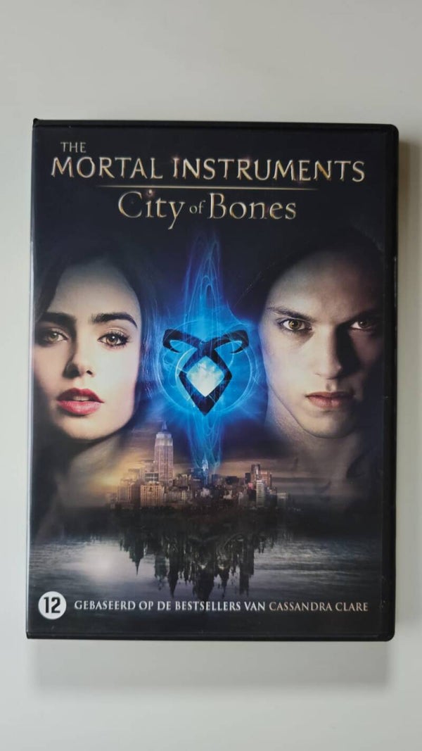 THE MORTAL INSTRUMENTS CITY OF BONES (DVD)