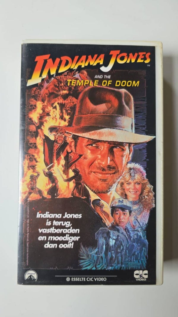 INDIANA JONES AND THE TEMPLE OF DOOM (VHS)