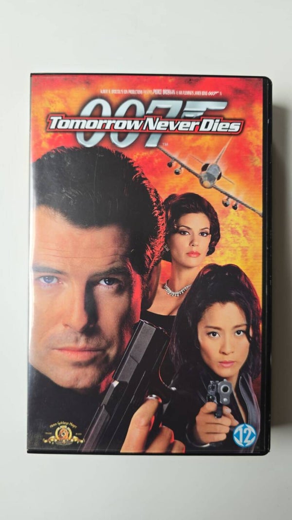 TOMORROW NEVER DIES (VHS)