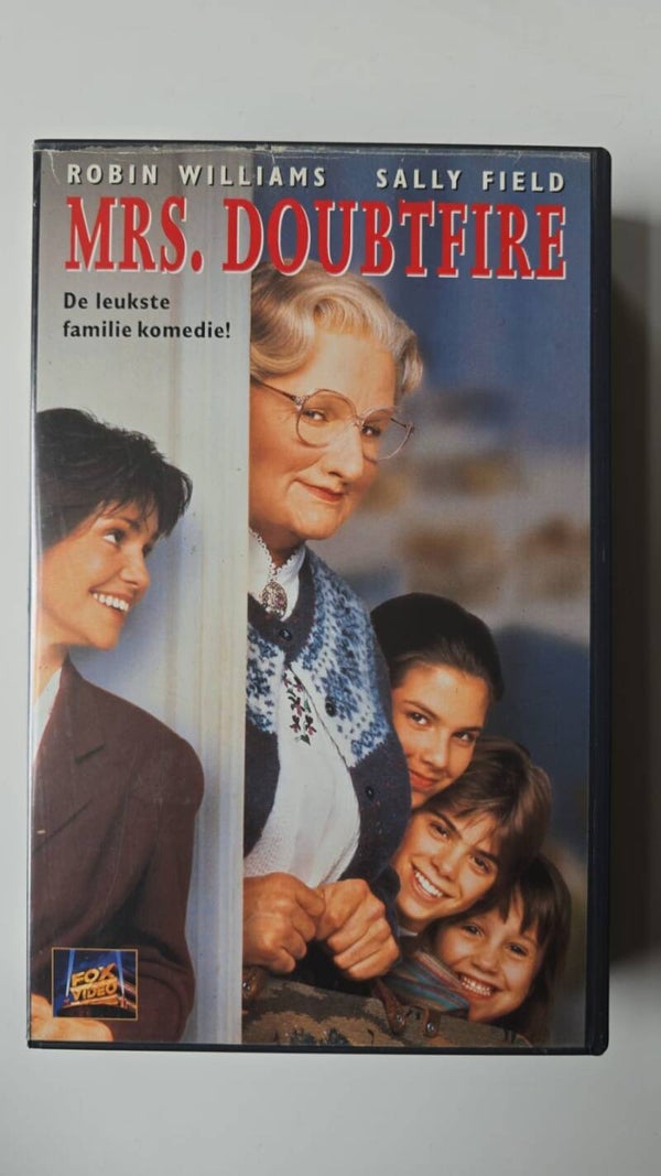 MRS. DOUBTFIRE (VHS)