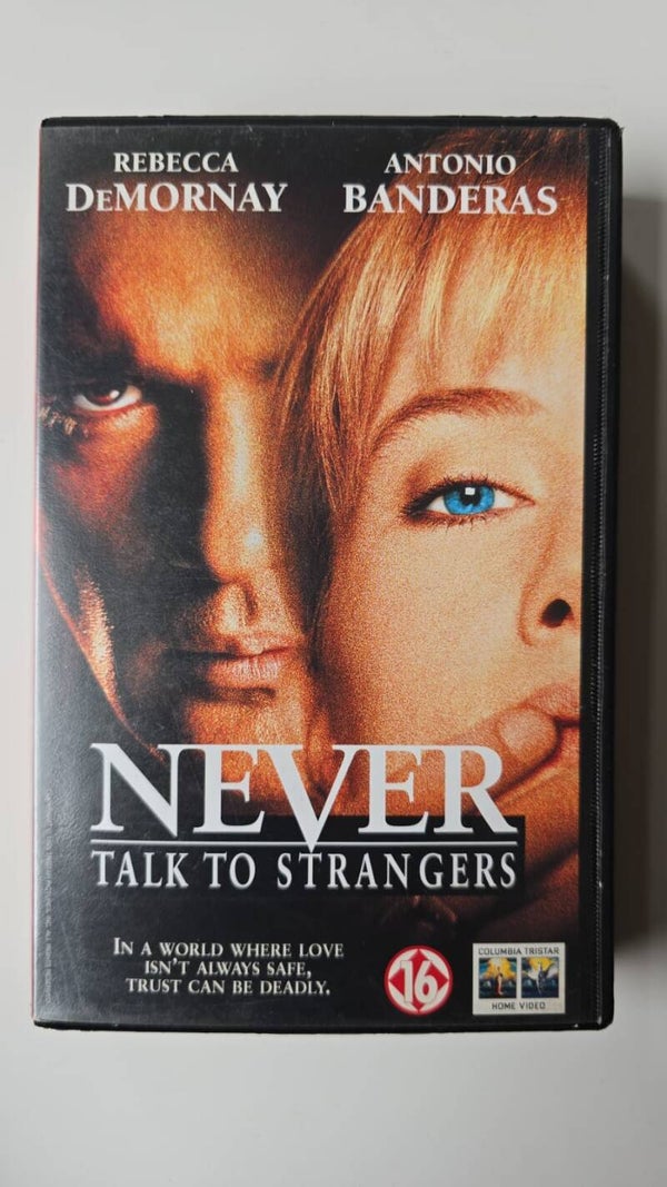 NEVER TALK TO STRANGERS (VHS)