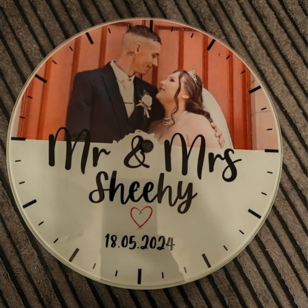 Clock Mr & Mrs