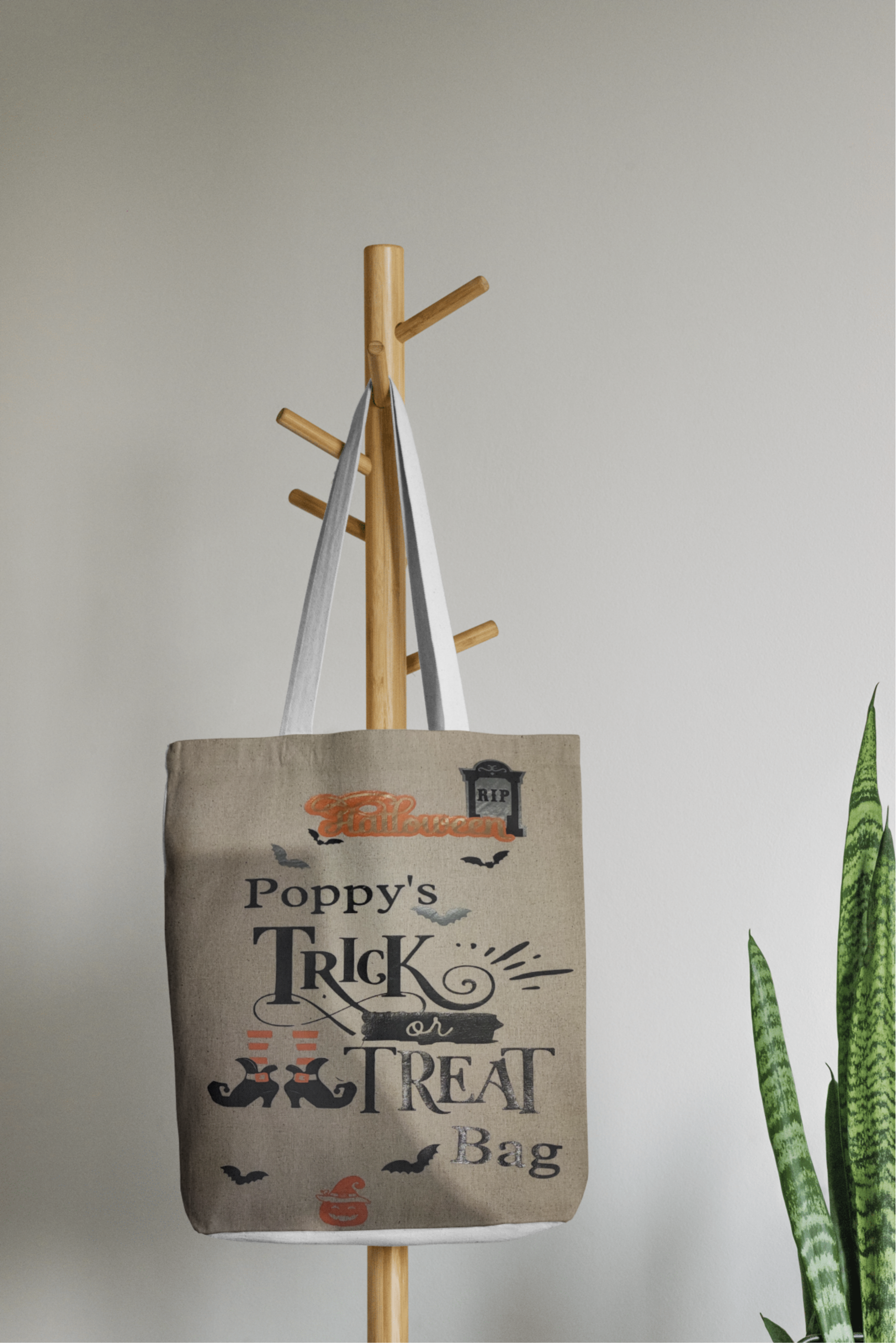Halloween trick or teat canvas tote bag