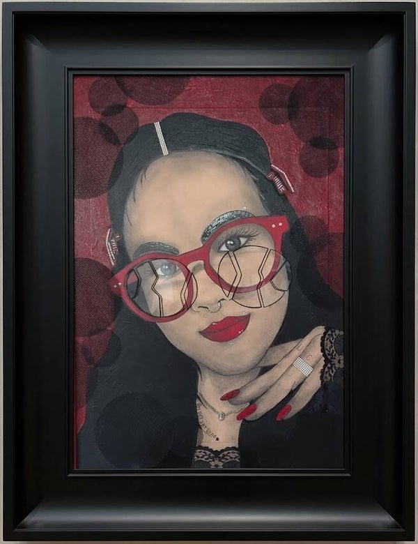 Title: "At university i'm top of my ana-tomy course, today i just saw a very big deal that even the lenses of the glasses where SHATTERED!!"