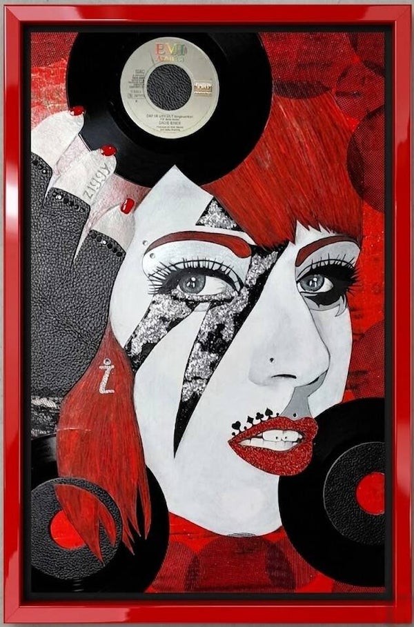 Title: "Lady Bowie on the radio gaga"