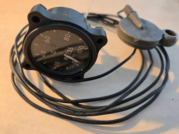 Smith oil pressure gauge