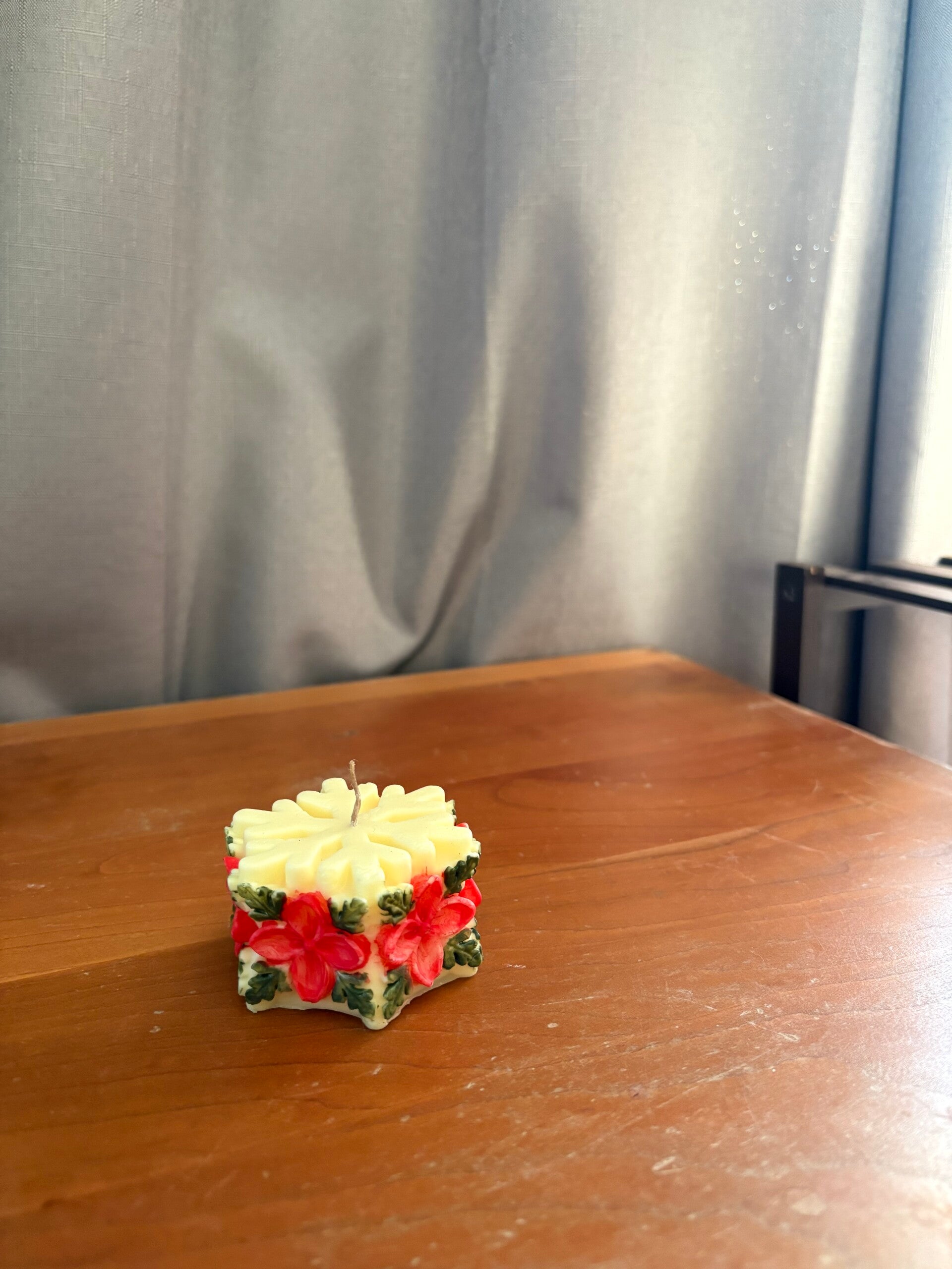 Red & Green Holiday Mini Candle