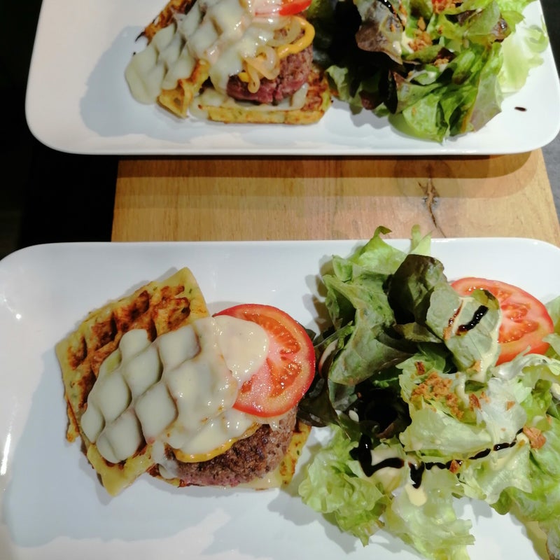 burger lotois/sauce Rocamadour