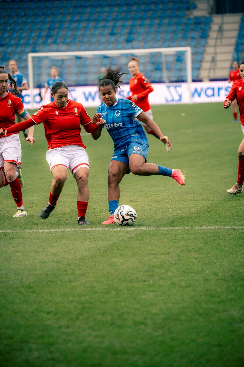 2026-01-31-einde-match-genk-standard-stadium-102-standard-5reniq.jpg