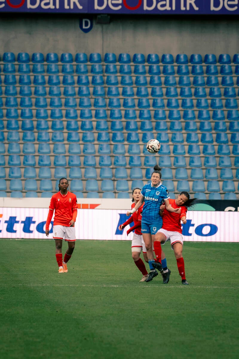 2026-01-31-einde-match-genk-standard-stadium-126-standard-dlz488.jpg