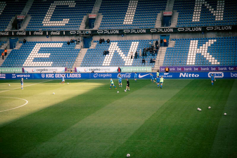 2026-01-31-einde-match-genk-standard-stadium-16-standard-ywk910.jpg