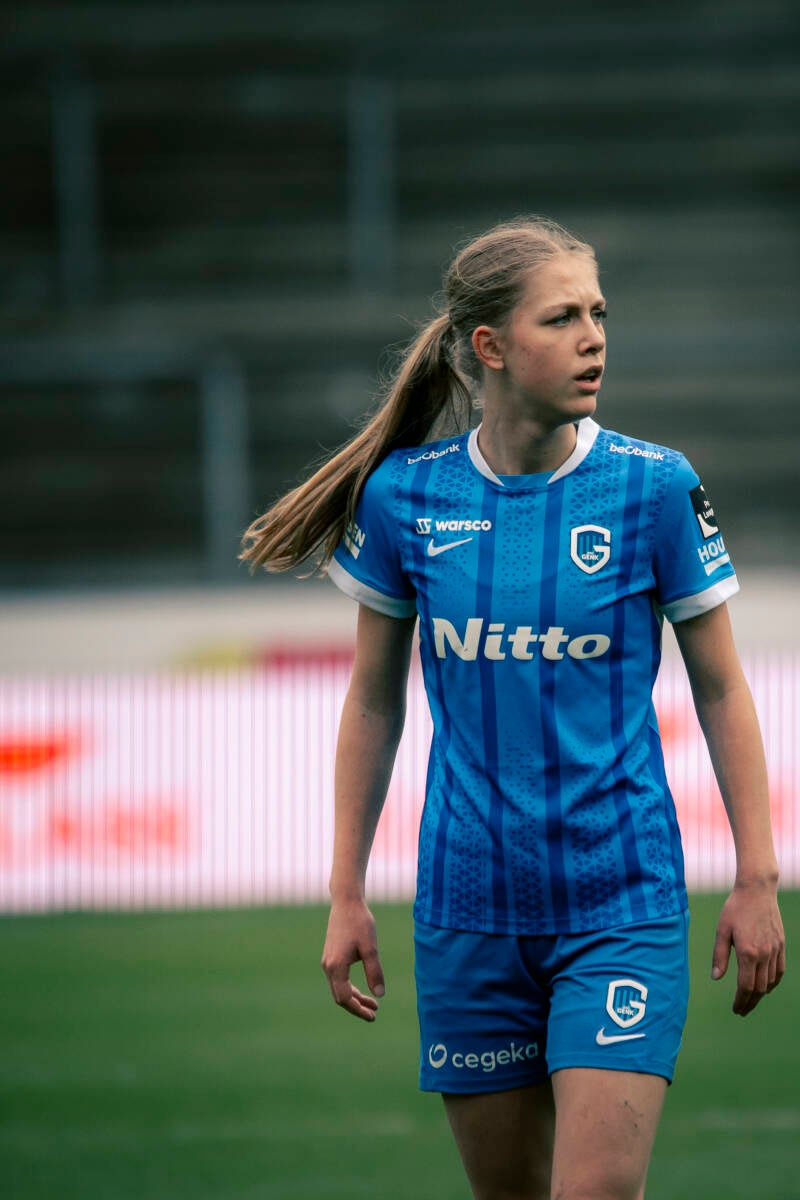 2026-01-31-einde-match-genk-standard-stadium-48-standard-l9hfmg.jpg