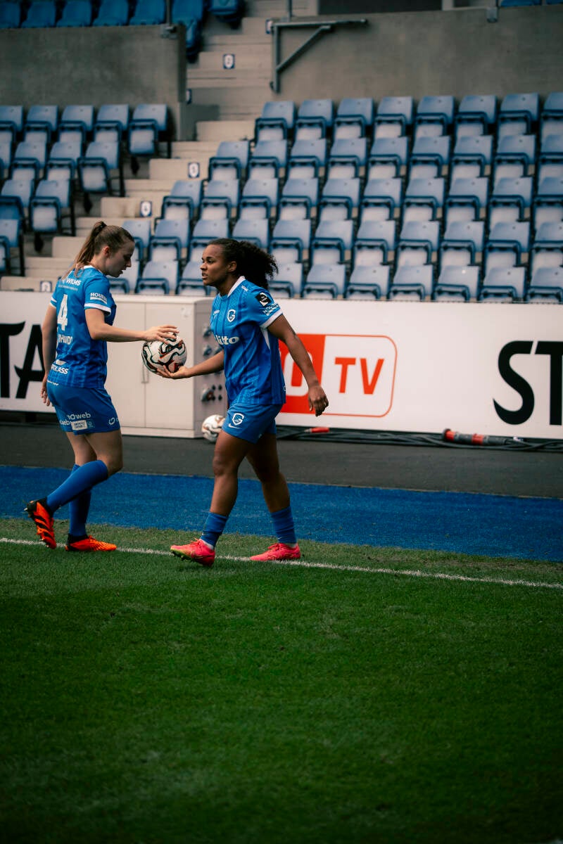 2026-01-31-einde-match-genk-standard-stadium-54-standard-cjw827.jpg
