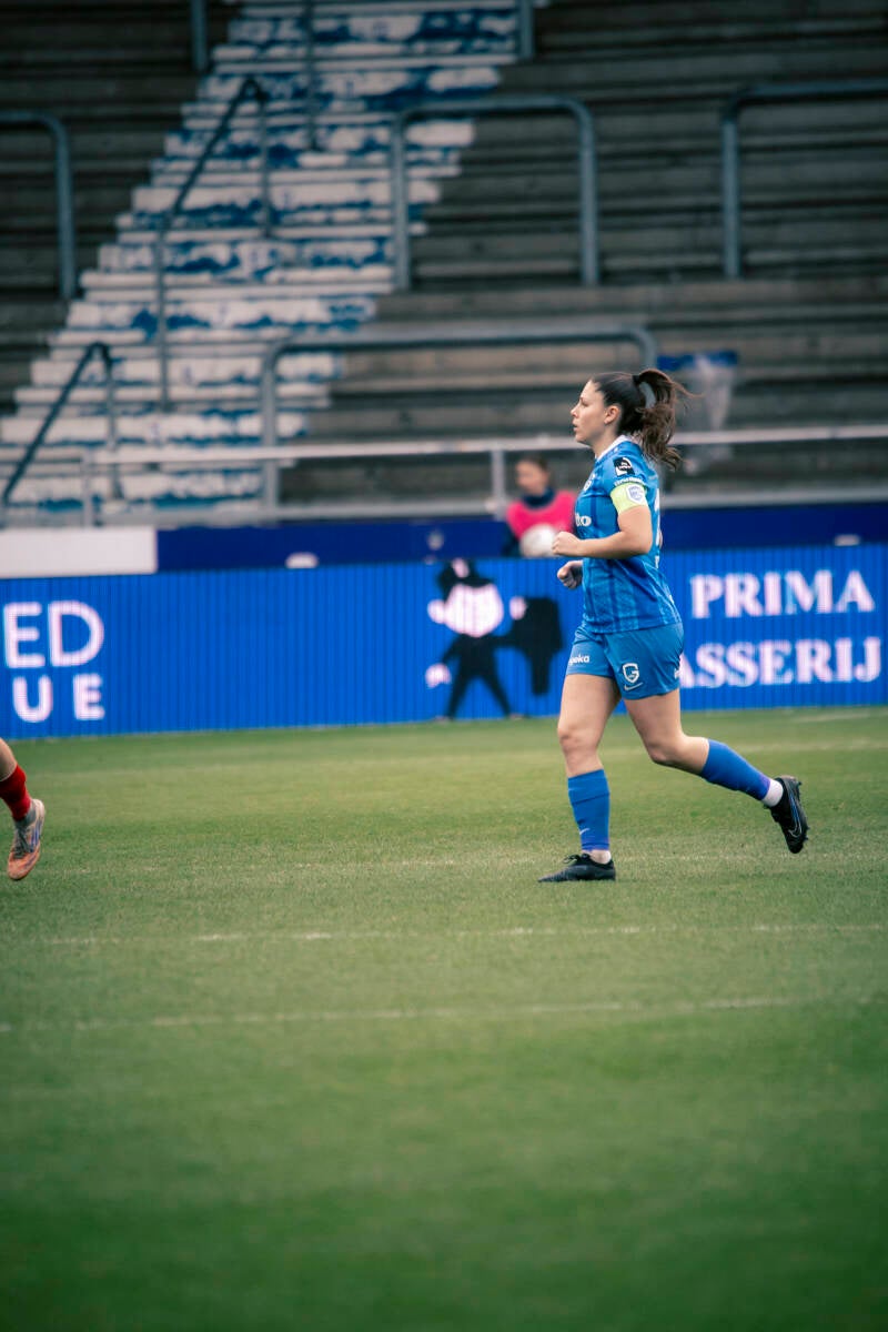 2026-01-31-mid-match-genk-standard-stadium-4-standard-rrz38c.jpg