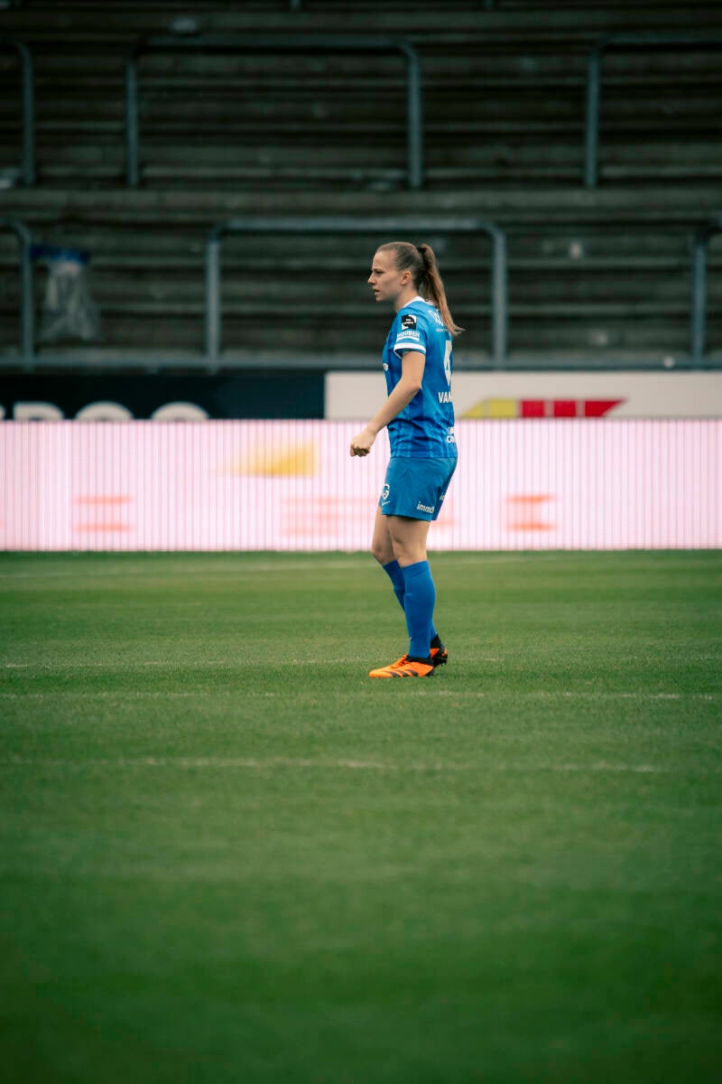 2026-01-31-mid-match-genk-standard-stadium-8-standard-yakfc0.jpg