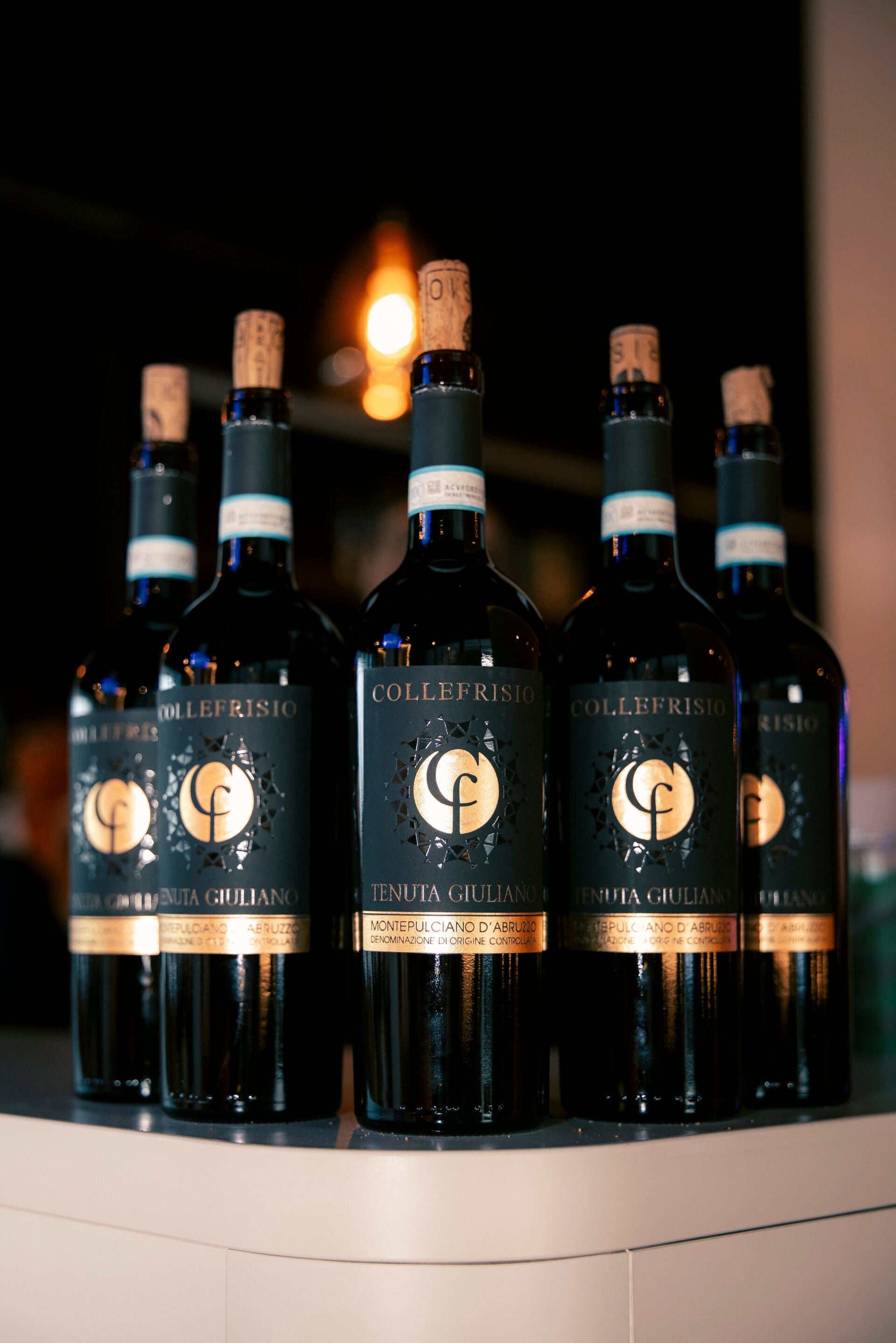 Flessen Collefrisio Tenuta Giuliano Montepulciano d'Abruzzo, productfotografie door PassiePicture