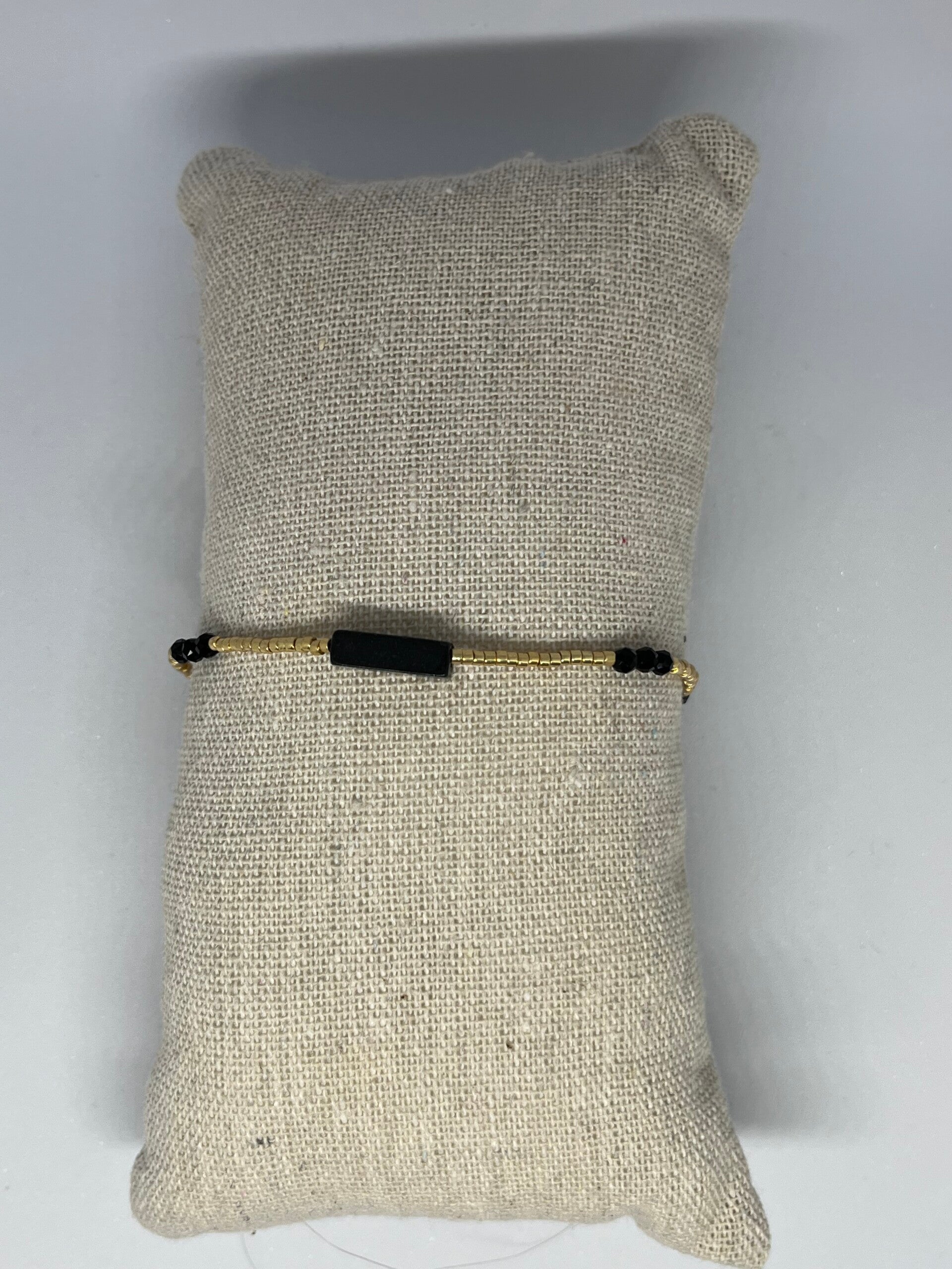 Zwart kralen armbandje Goud