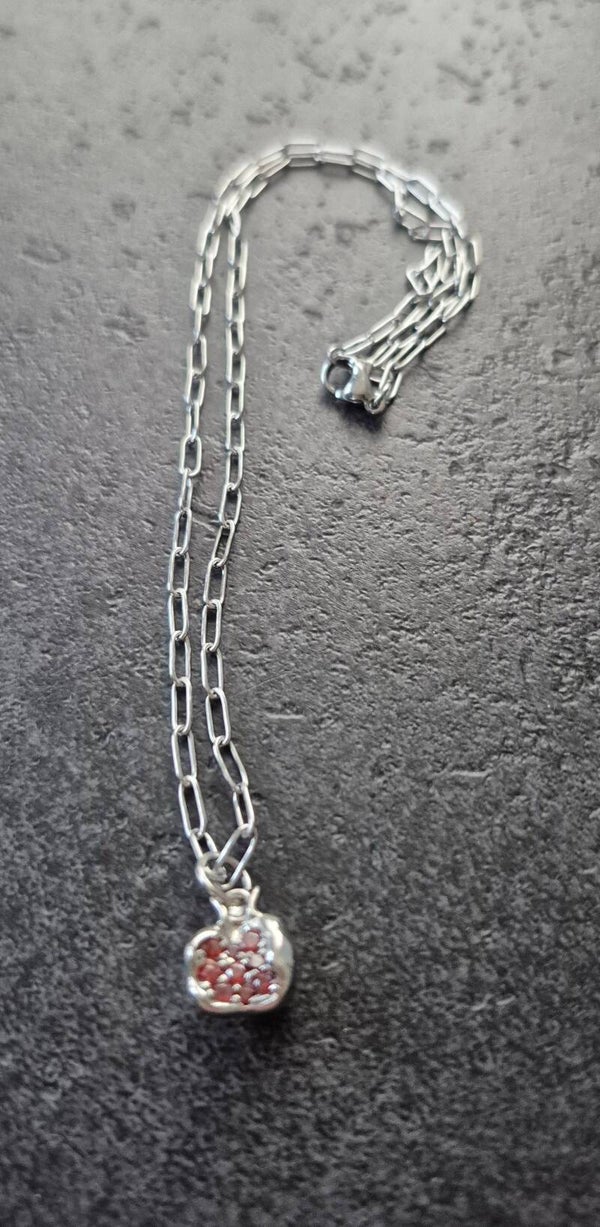 Schakelketting met granaatappel rood