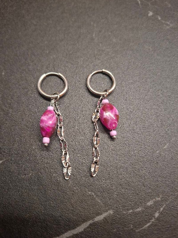 Vrolijke roze oorbellen