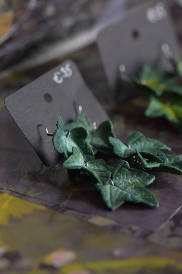 Ivy Dangle earrings