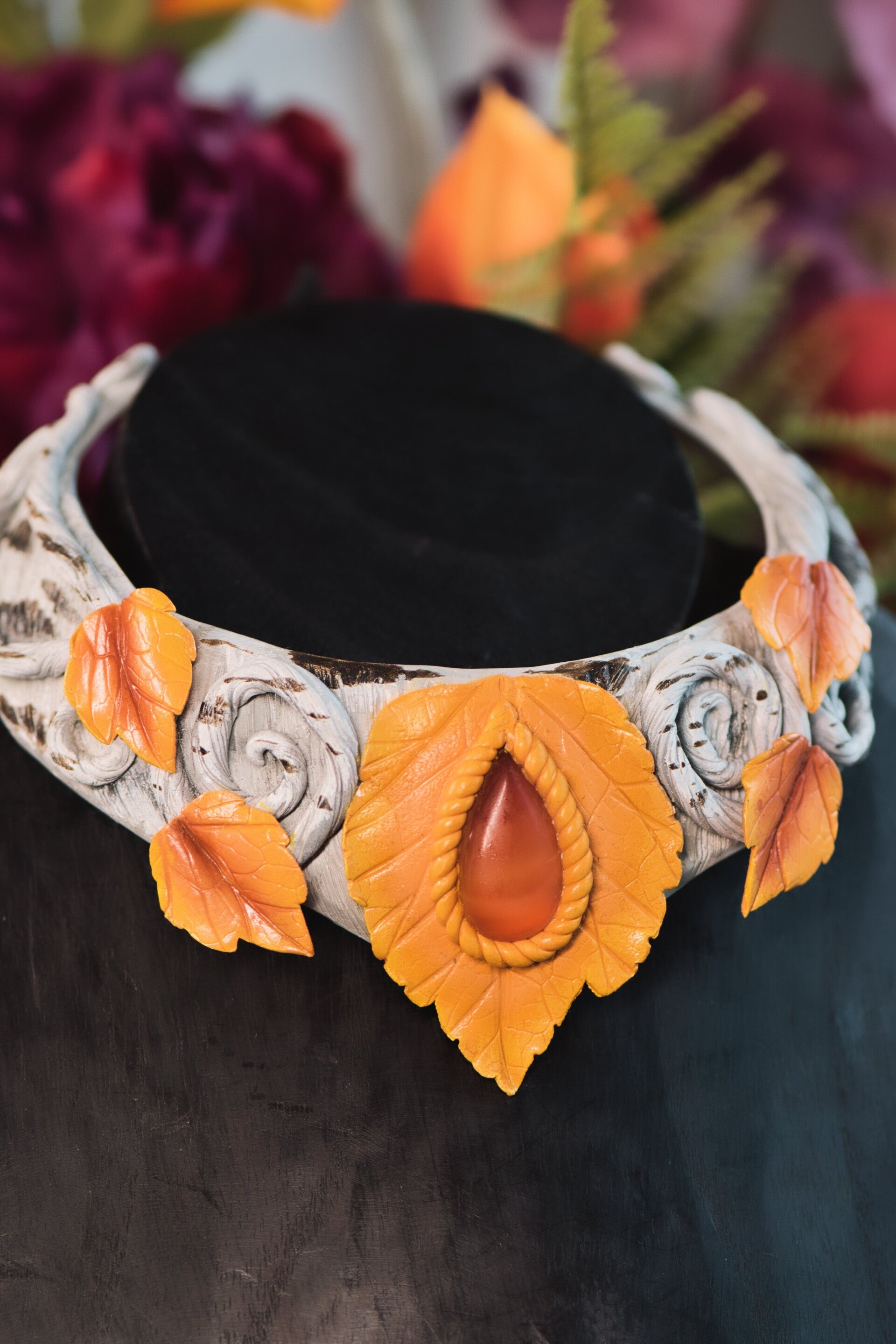 Birch statement choker