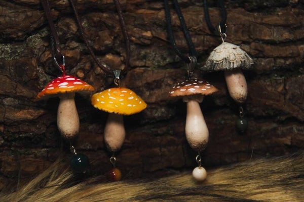 Small mushroom necklace