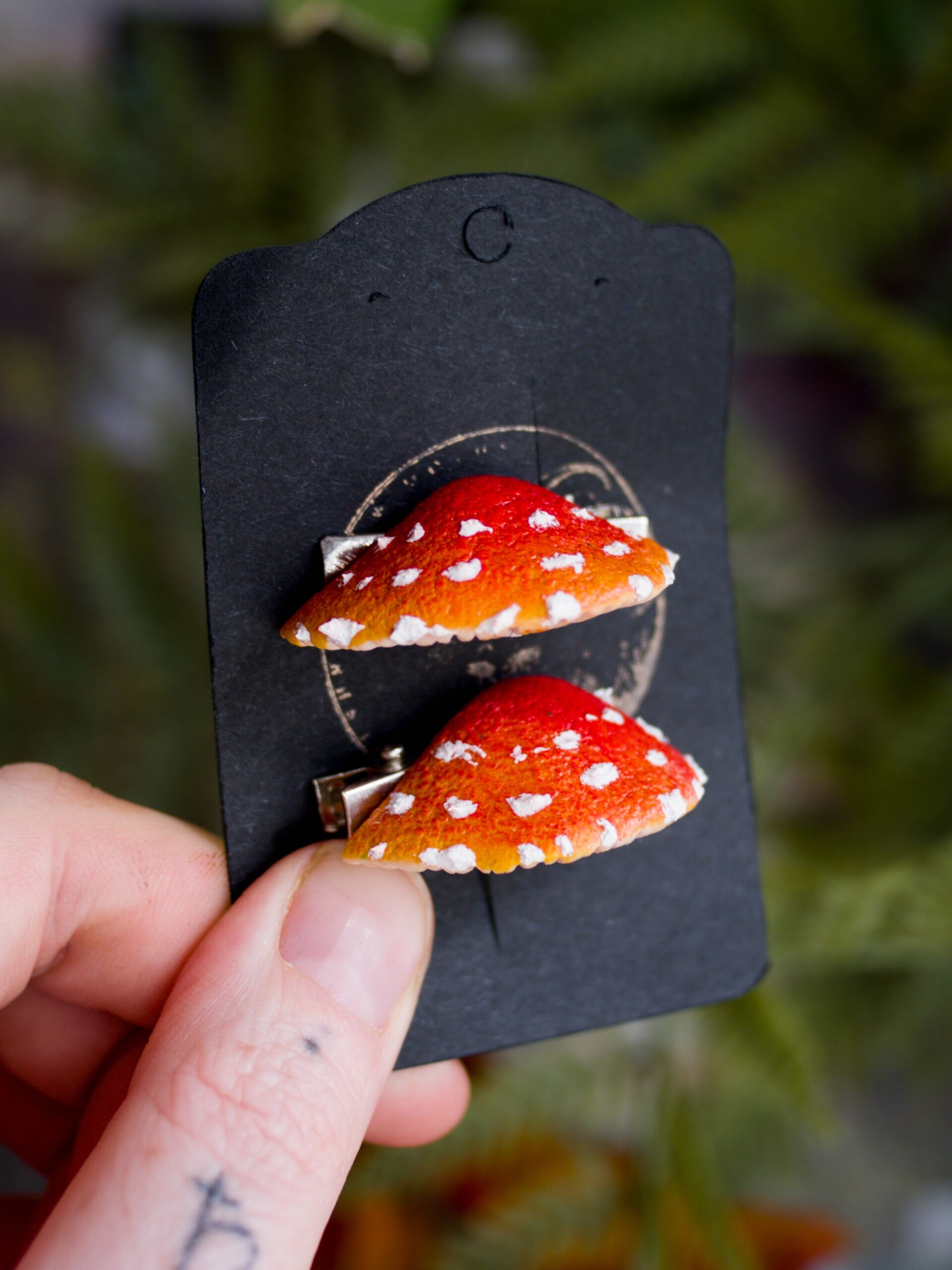 Mushroom pins (Set of 2)