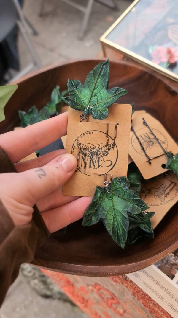 Ivy leaf bobbypins