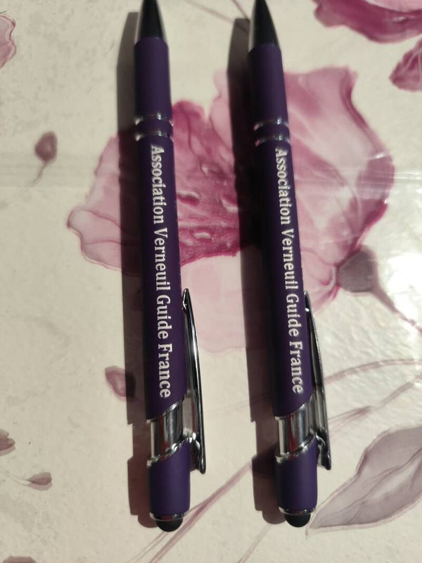 stylo violet association Verneuil guide France