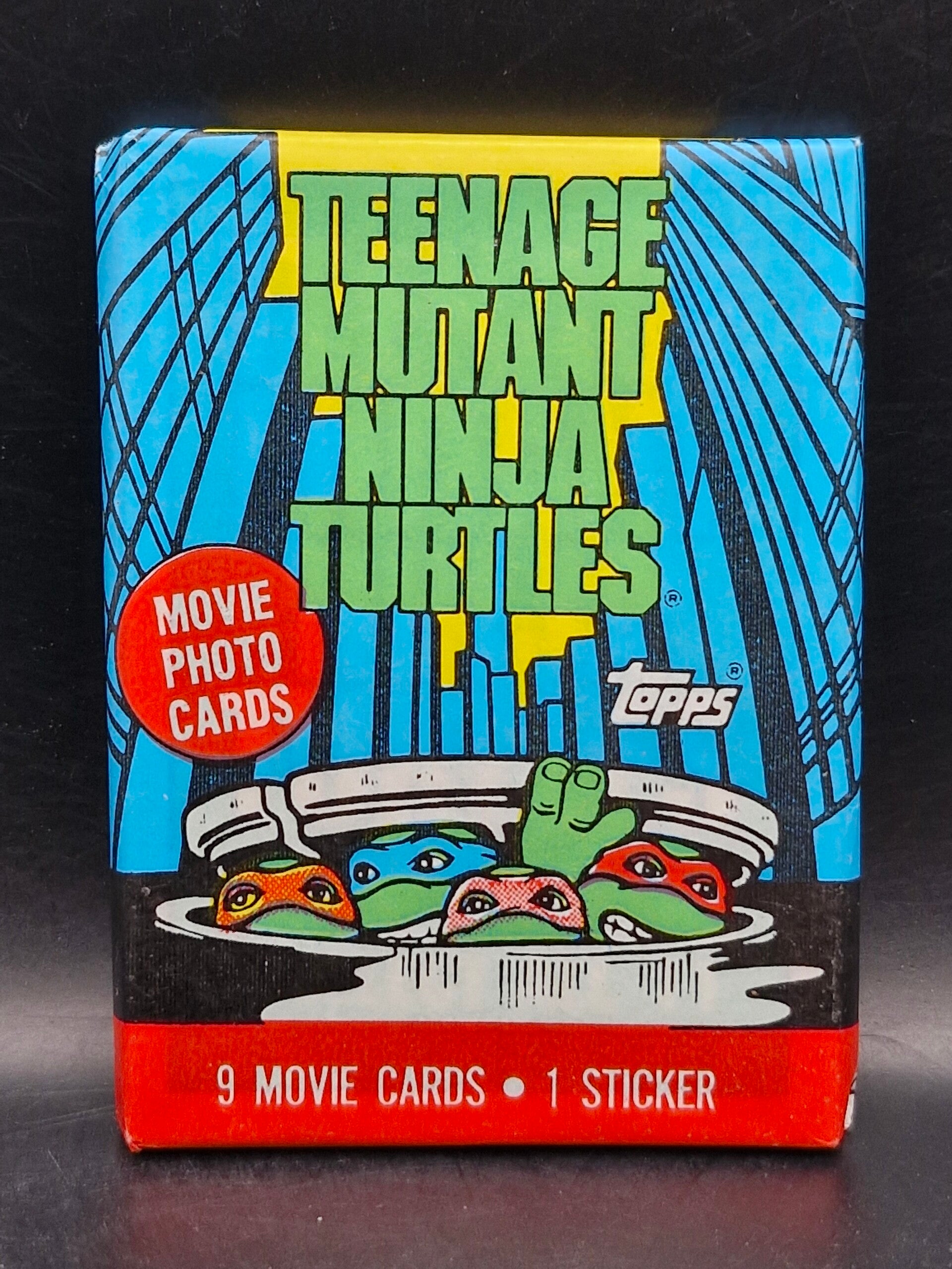 Teenage mutant ninja turtles 1990 9 cards 1 sticker pack