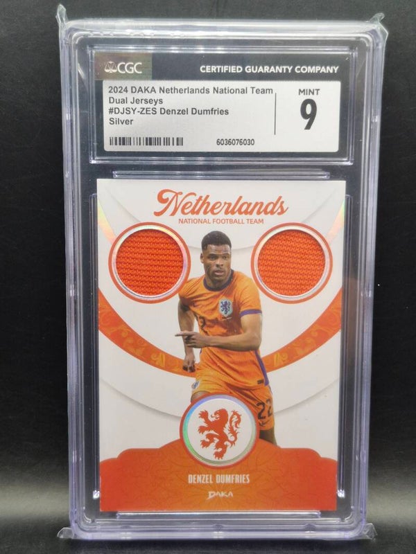 Netherlands national team denzel dumfries nummer 19  cgc 9