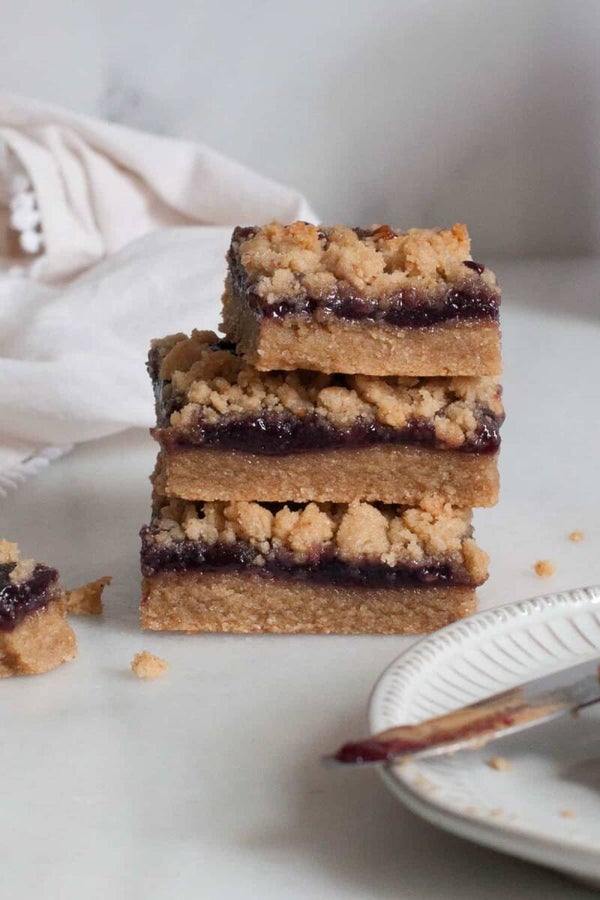 Peanut butter and jelly bars 😋