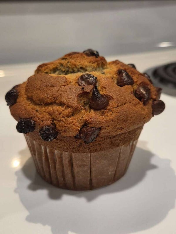 Jumbo Chocolate chip muffin 🍫