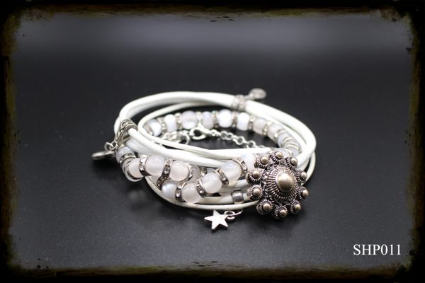 Diverse one-of-a-kind armbanden