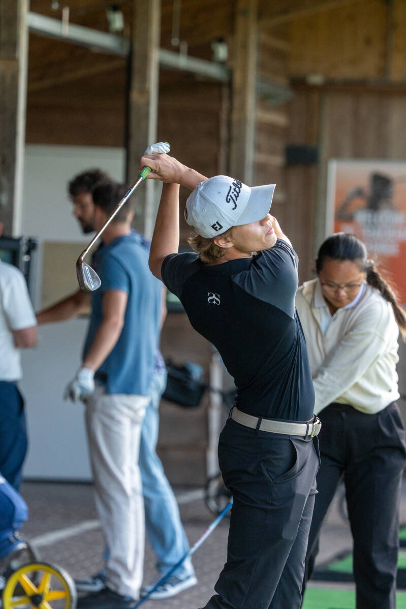 20260822_golf_younggolfers_006-standard.jpg
