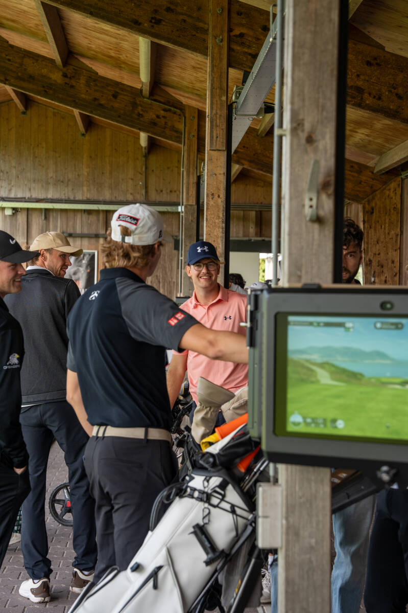 20260822_golf_younggolfers_010-standard.jpg