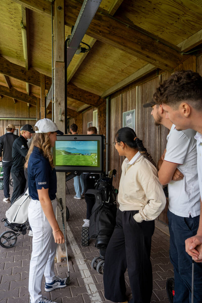 20260822_golf_younggolfers_012-standard.jpg