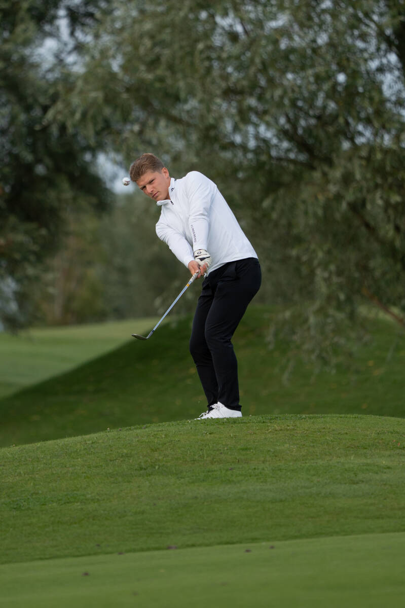20260822_golf_younggolfers_069-standard.jpg