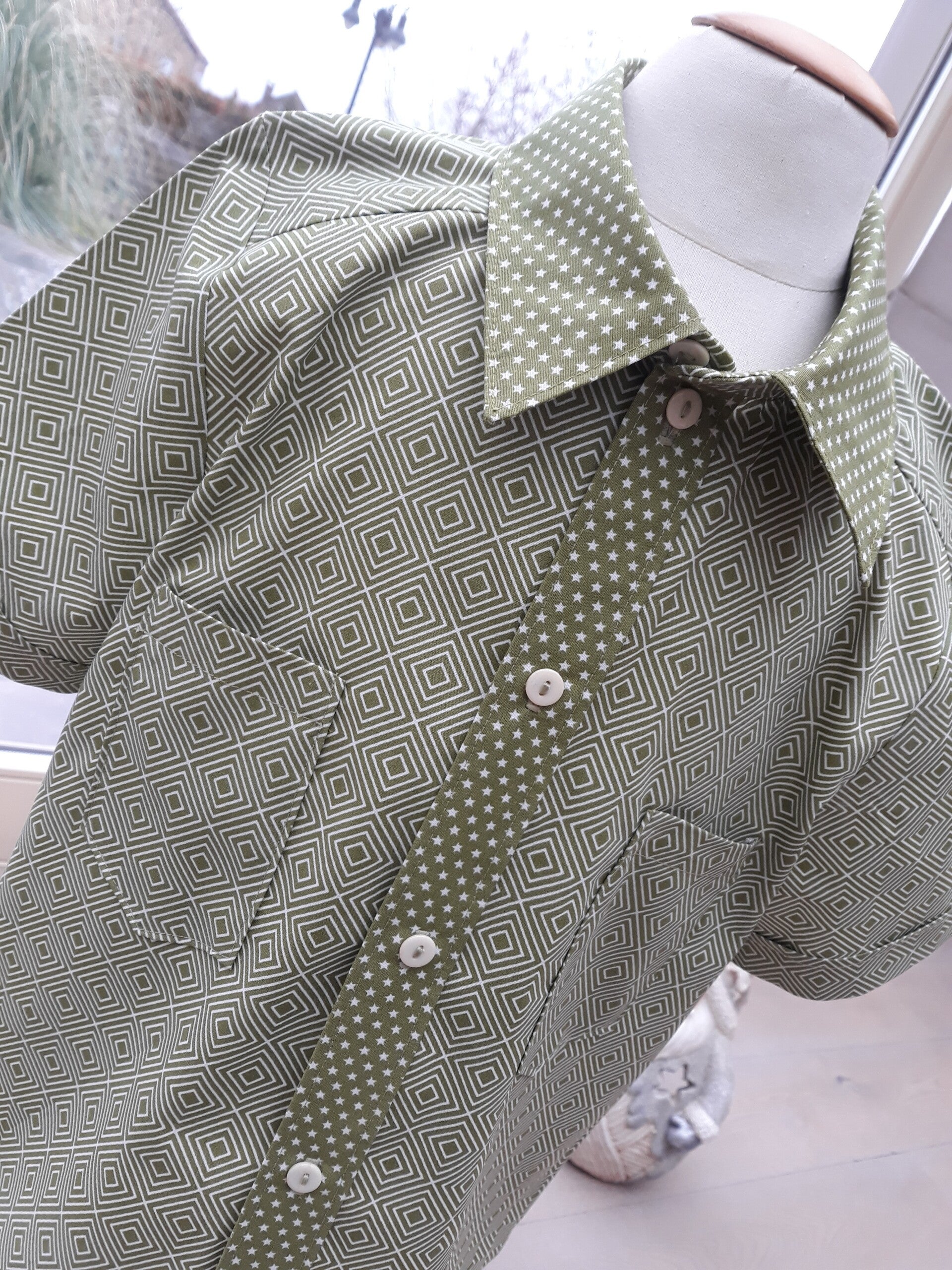 Hemd olijfgroen ruit/ster